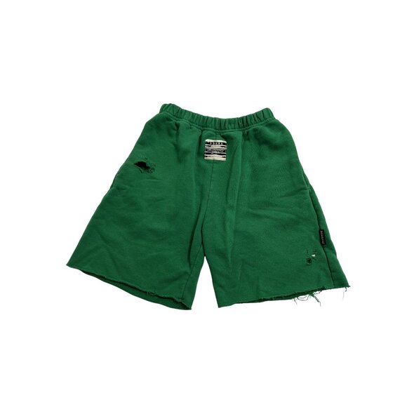 Nununu Must Have Sweatshorts in Green - Picture 1 of 3